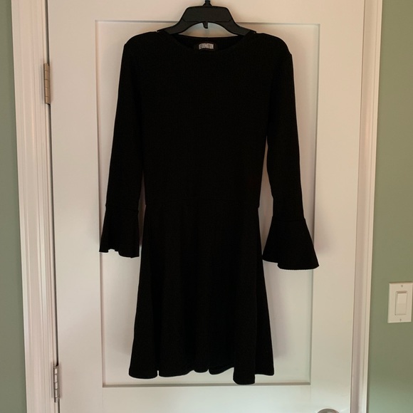 🎉HOST PICK🎉Reformation Black Ribbed Dress. - Picture 3 of 8
